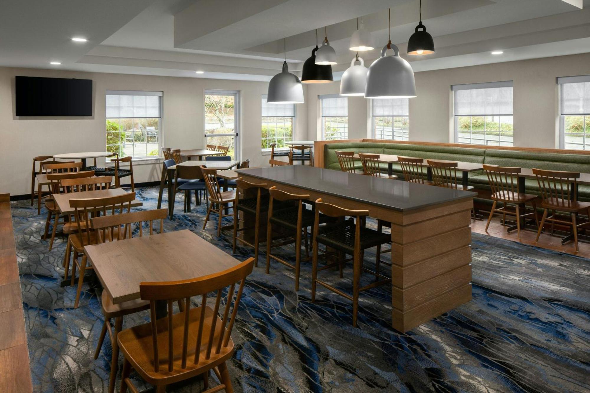 Fairfield Inn & Suites Portland South/Lake Oswego Exterior photo